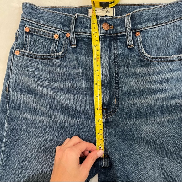 Madewell Slim Demi Boot. Size 28. Medium wash. Zip closure. Distressed hem. - Picture 3 of 8